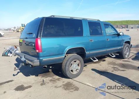 1995 Chevrolet Suburban K1500 из США, поврежденный, VIN 1GNFK16K6SJ332595